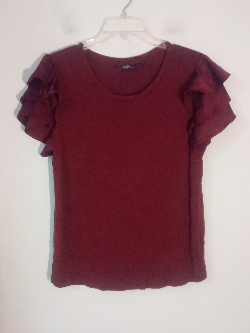 G By Giuliana Ruffled Sleeve Top Burgundy Medium New NWOT Stretch